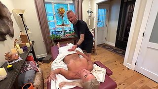 Bradley Cxxx Gives the MILF Tatiana Steele a Full Erotic Sensual Massage