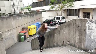 Good close-up pissing session with a young and slutty Suzie