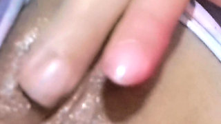 Gomez shows off her big tits