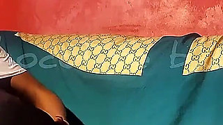 Sexy Newly Wed Hijabi Madam Gets so Horny Thinking About the Affair with Her stepbrother the Night Before Her Wedding!!