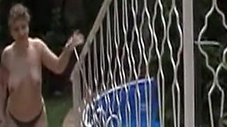 Tattooed Curvy MILF Enjoys Passionate Balcony Oral Pleasure