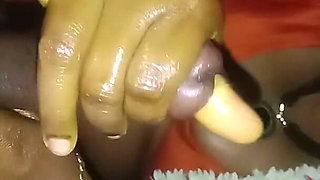 Tamil House Wife Very Nice Blowjob in House Oil Husband Cock