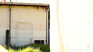 Aussie watches while we play