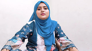 Hijabi Beautiful Sister-in-law Having Fun with Her Brother-in-law Sex Enjoy Video.