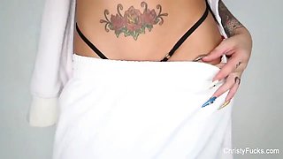 Christy Mack Shows Off