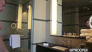 Blonde Stud Kane Bryant Jerks His Cock