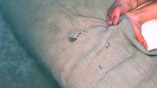 Coco Shows Off Her Big Ass While Fingering And Inserting A