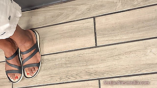 Good Morning Breakfeet and Strawberry Toes