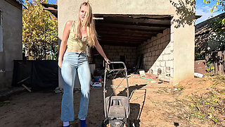 Blue Clogs & Cold Mower Cranking Struggle After Winter
