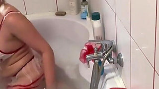 Breath Holding Underwater While I Make Myself Cum