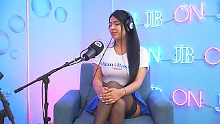 Busty Mayaofi Goes Wild On The Machine and Ends Up Asking For All The Cameramans Cum On Her Face