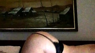 Amateur brunette ariana marie solo toying