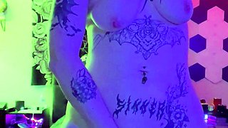 Webcam milf with breast milk live hardcore masturbate