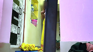 When Bhabhi Came Out of the Bathroom, Devar Quietly Grabbed Her.