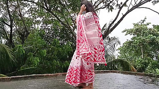Bangladeshi Stepdad Fucks His 18 Year Old Stepdaughter in Viral Sex Video