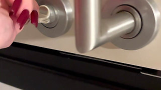 Miaxxx Pee at Hotel Toilette