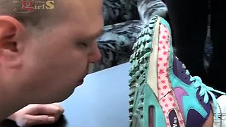 Dangerous-Girls - Eat The Dirt