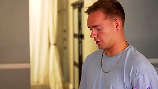 YoungerMommy-Kenzie Love: In Mommys Bed