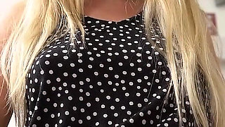 Elle Hunter - What Do You Think of My Knickers