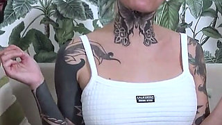 Double Penetration to Satisfy the Beautiful Lara Croft in Pepeporn