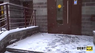 Debt4k. cute lady rose wild buys a enormous tv