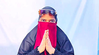 Desi Hijab Big Milk Sales Girl Leashed