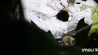 Horny fat arab housewife fingered on amateur hidden cam