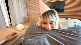 On My Birthday I Sat on the Cock and Received a Lot of Milk Inside the Pussy