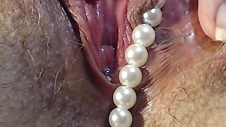 Close up big clit orgasm & pearls
