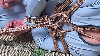 Xr25-twist and Bondage