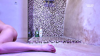 Goddess Faith's Shower Slip & Sprain Fetish Fantasy