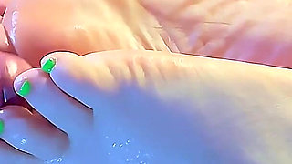 Amateur Housewife Foot Fucking Oiled Wrinkled Soles