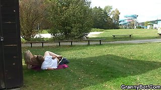 He fucks blonde grandma