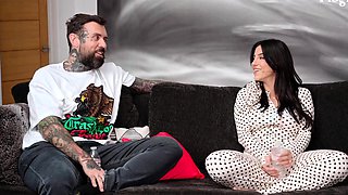 Blowjob Threesome Babes Swallow Jizz