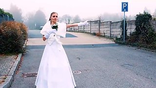 Runaway Bride Fucks A Stranger