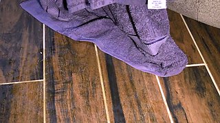 Keri Berry - Squirtathon With Wand Insertion