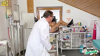Barbie Esm Cums Hard on the Gyno Chair with a Fucking Machine