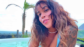 An Afternoon with Your Queen Lolah... Enjoy.