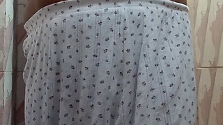 Desi MILF Bhabhi Solo Shower Masturbation