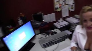 Blonde Secretary Samantha Sainz Takes a Facial in the Office