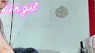 Lesbians hardcore licking pussies