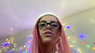 Big boobed Memphis masturbates in a bodystocking