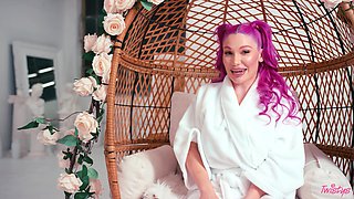 Glamour babe Lily Lou crazy adult video