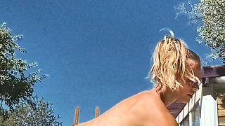 Close up MiLF getting it in the ass
