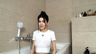 Brunette Couch Webcam Solo Fun Masturbating