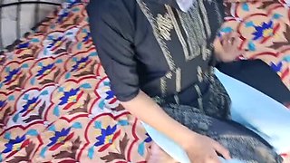 Desi village girl tight pussy first time sex MMS viral video - Indian amateur homemade