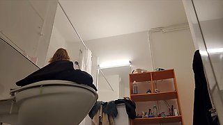 Cam cachée douche Young french girl spycam shower