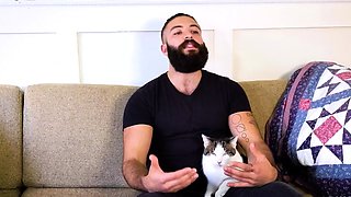 Hairy muscled jock loves deepthroating