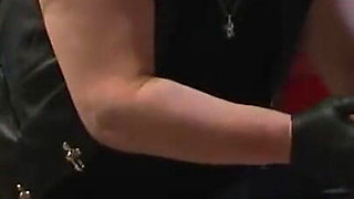 Humiliating chaining threesome