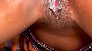 Sexygold the Ebony Huge Squirter, She Fuck and Squirt Everywhere
